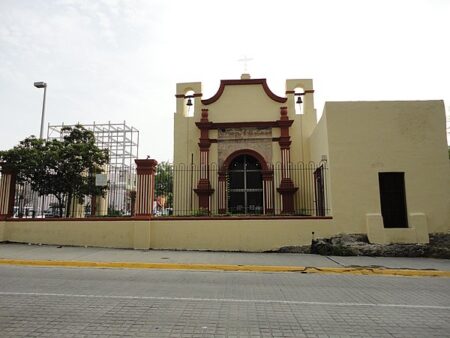 Capilla Los Dulces Nombres (Pesquería)