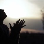 hablando-con-dios-la-fuerza-de-la-mujer-en-la-fe